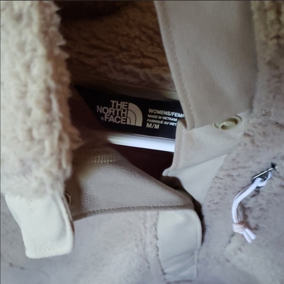 The North Face women’s snap fluffy pullover - Picture 4 of 4
